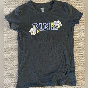 VICTORIA SECRET/PINK Gray Tee with floral print